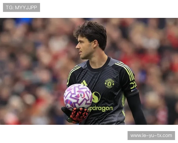 马奎尔凭借头球优势助力球队制胜，空中争顶无人能敌