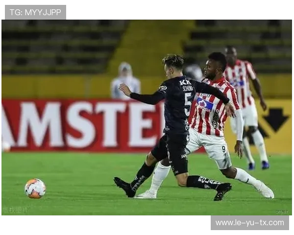 哥伦比亚队展现强大实力,小组赛强势晋级引发关注