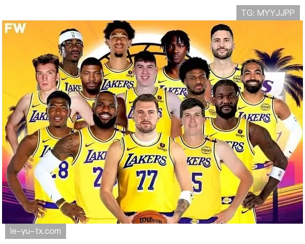 湖人老板约翰逊力挺球队未来：重建计划稳步推进，球迷期待新篇章