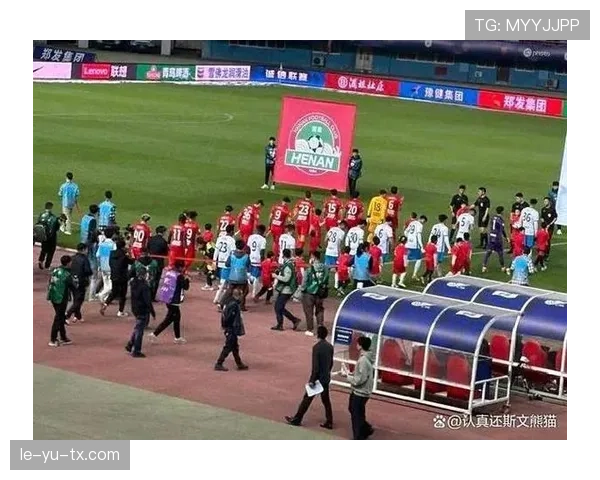 中超争冠白热化：劲旅交锋战绩胶着，冠军悬念持续升温