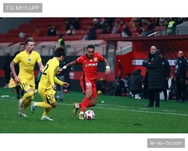 中超巅峰对决：双雄争冠引爆球迷热情