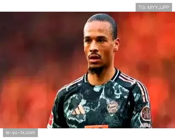 加拉塔萨雷新赛季防线升级，稳健表现铸就钢铁后防