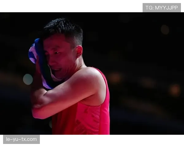 陆光祖每天5点起床练球，手机相册全是训练视频，连约会都约在球馆门口？